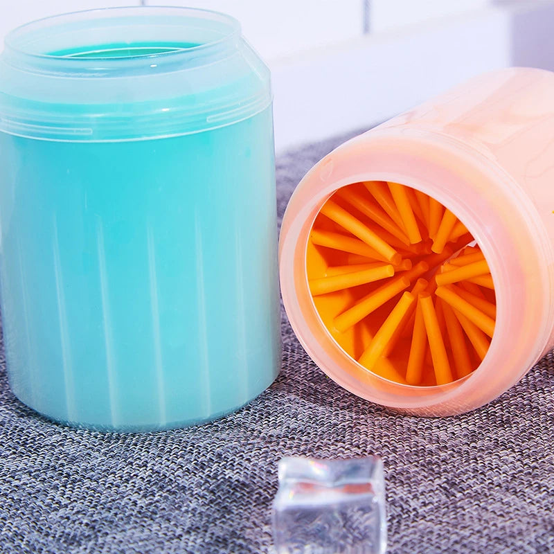 Dog Paw Cleaner Cup – Portable Silicone Foot Washer for All Breeds